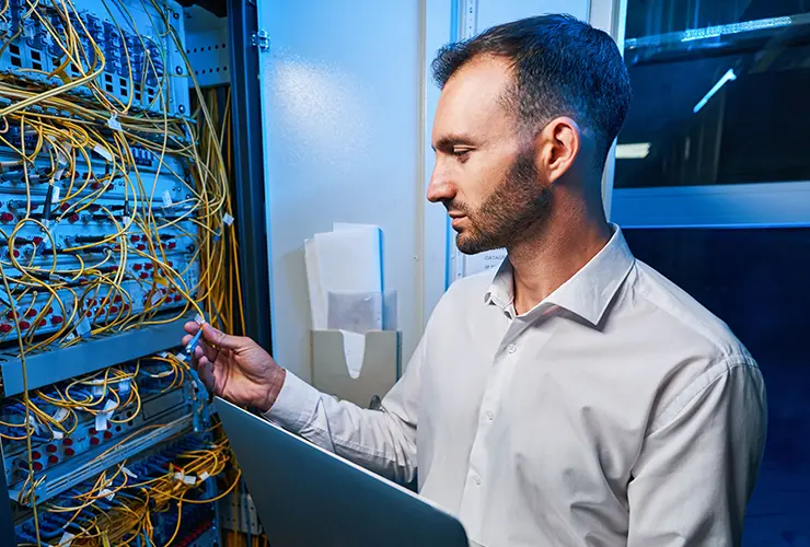 Installatore di impianti in fibra ottica